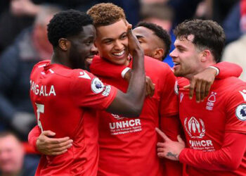 ناتینگهام فارست لیدزیونایتد