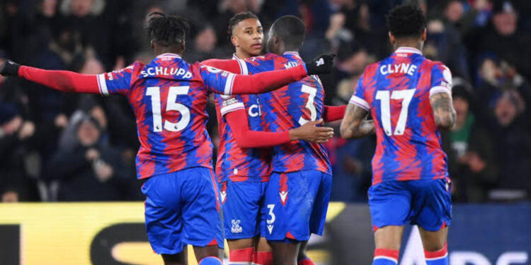 کریستال پالاس لسترسیتی