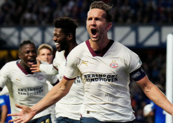 آیندهوون گلاسکو