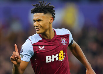 استون ویلا - لوتون تاون