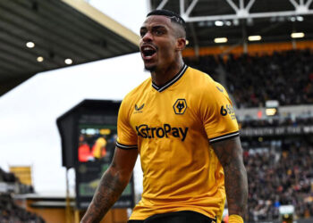 برنتفورد - ولورهمپتون