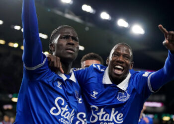 اورتون - لوتون تاون